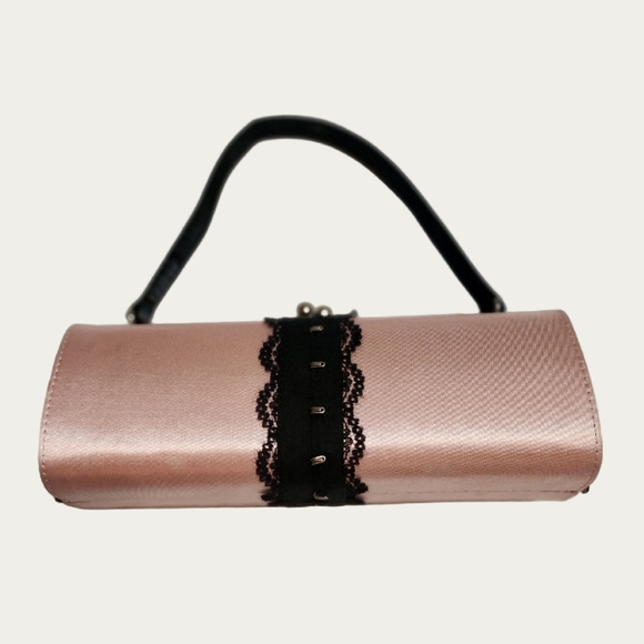 Elegant Pink Kisslock Clutch with Black Lace Trim - Picture 3 of 13